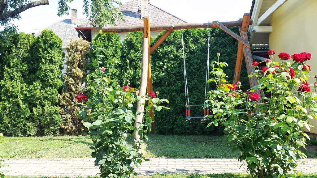 Tuenderlak Vendeghaz Lägenhet Balatonfüred Exteriör bild